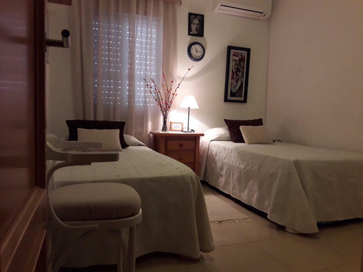 Your Home In Cordoba - Ana Y Ernesto ภายนอก รูปภาพ